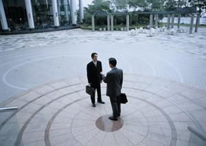 皮を使ってオリジナル商品を作成する会社